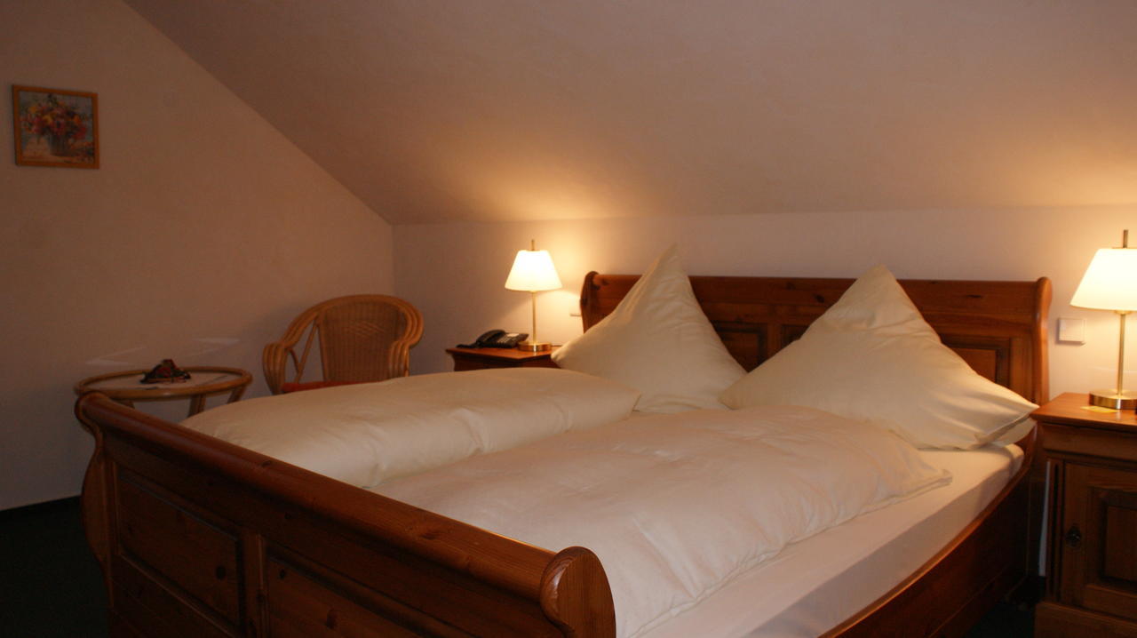 Landhotel Loenskrug Hellental Szoba fotó