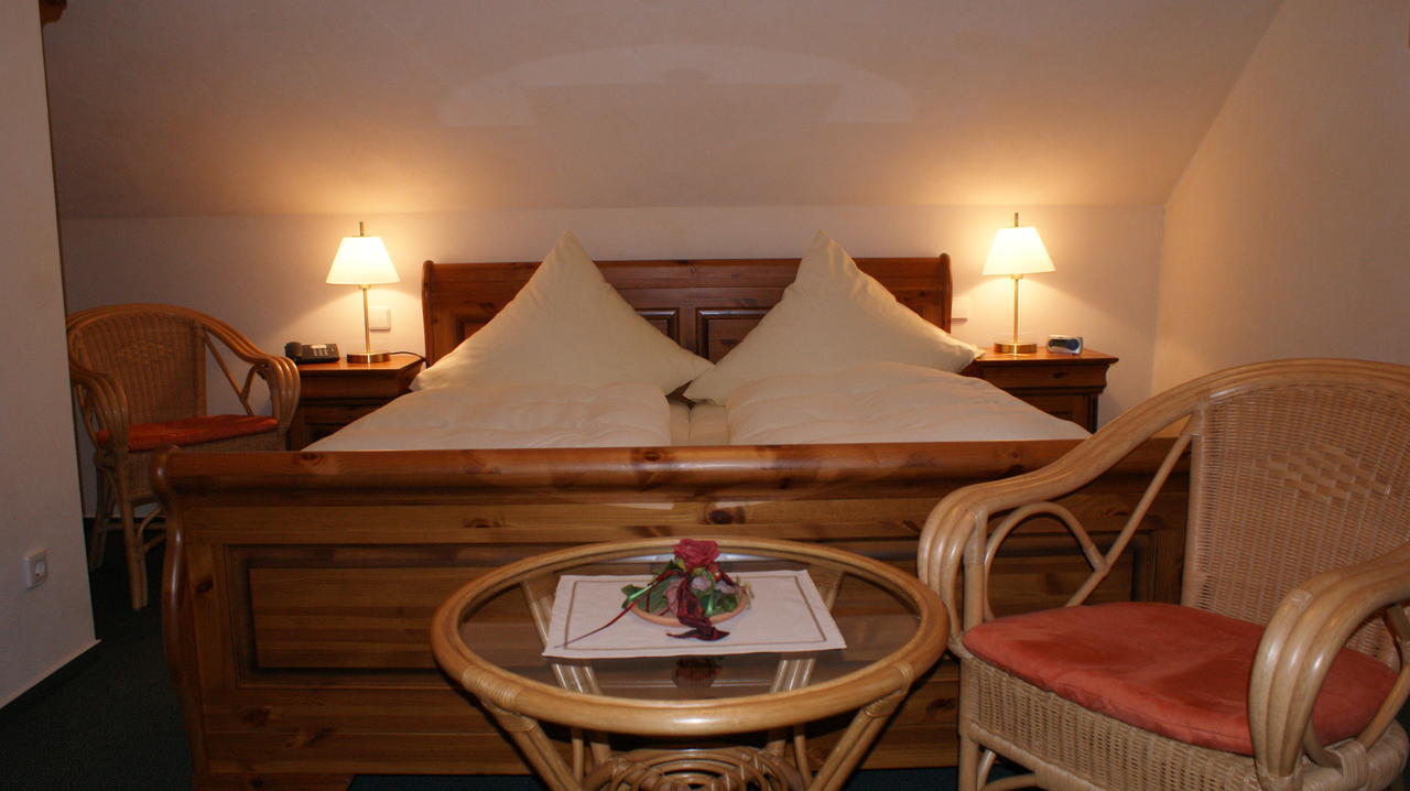 Landhotel Loenskrug Hellental Kültér fotó