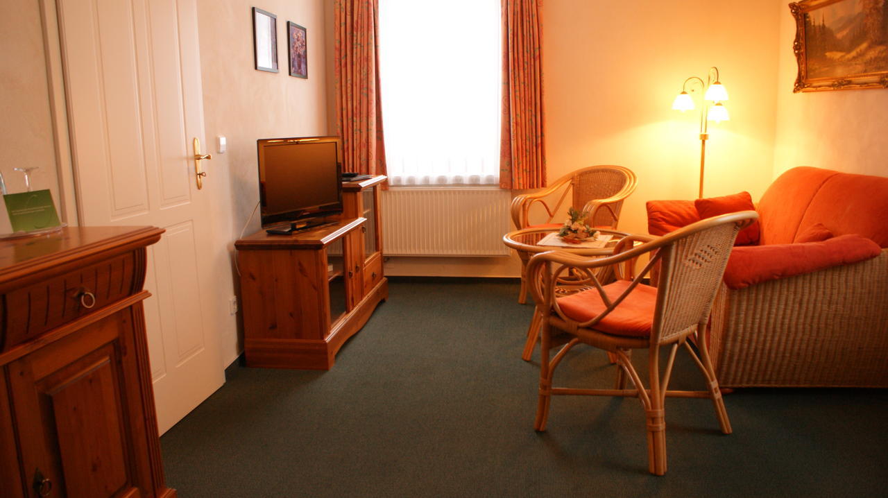 Landhotel Loenskrug Hellental Szoba fotó